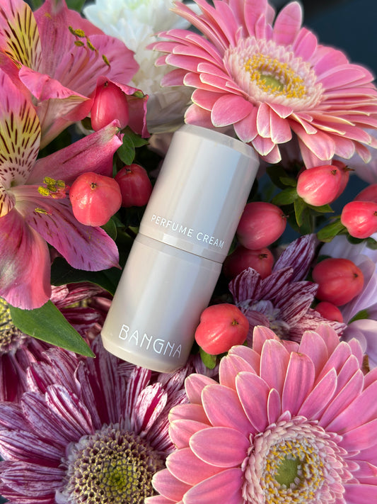 Le Lily, parfum solide floral avec des notes de jasmin, rose et musc blanc